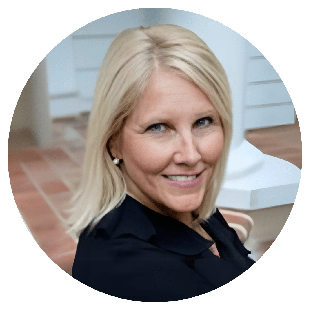 caroline riggsbee cropped headshot caroline riggsbee cropped headshot